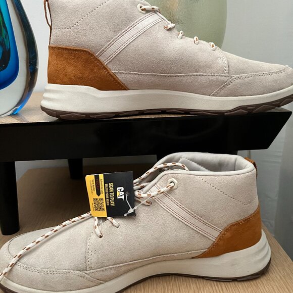 BNWT Caterpillar Quest Mid Whitecap Mouton Sneaker (8M / 10W) everyday BOOTS